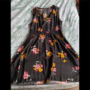 Old Navy V-Neck Sleeveless Dress